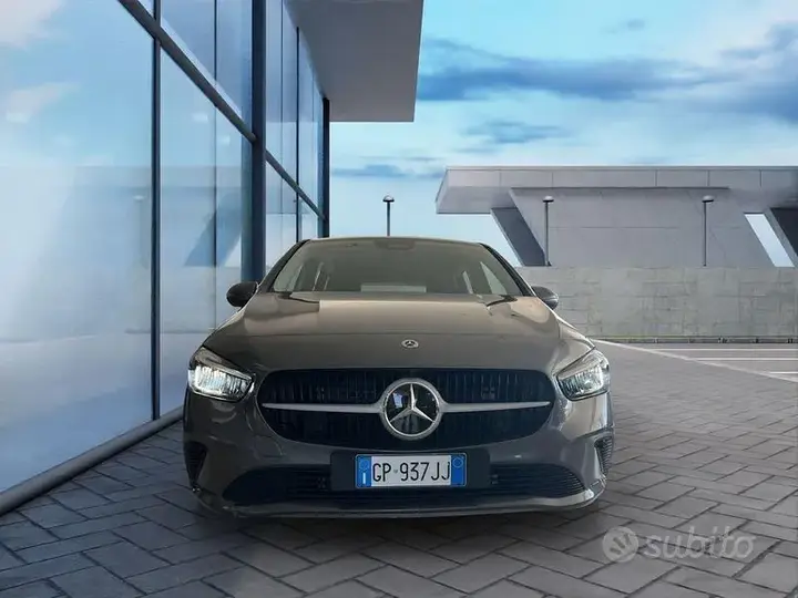 Mercedes-Benz B-Class 2023 photo 2