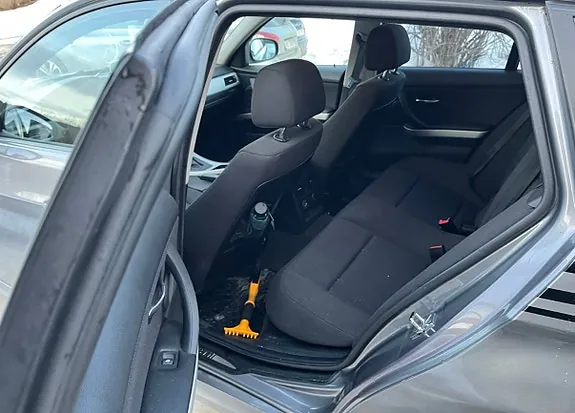 BMW 320D 2009 photo 5