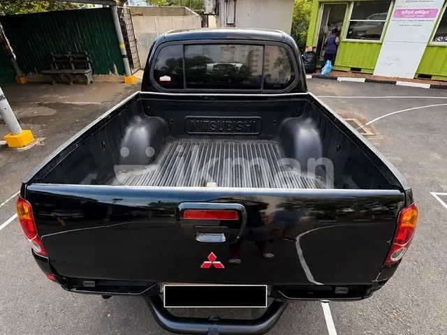 Mitsubishi L200 2007 photo 5