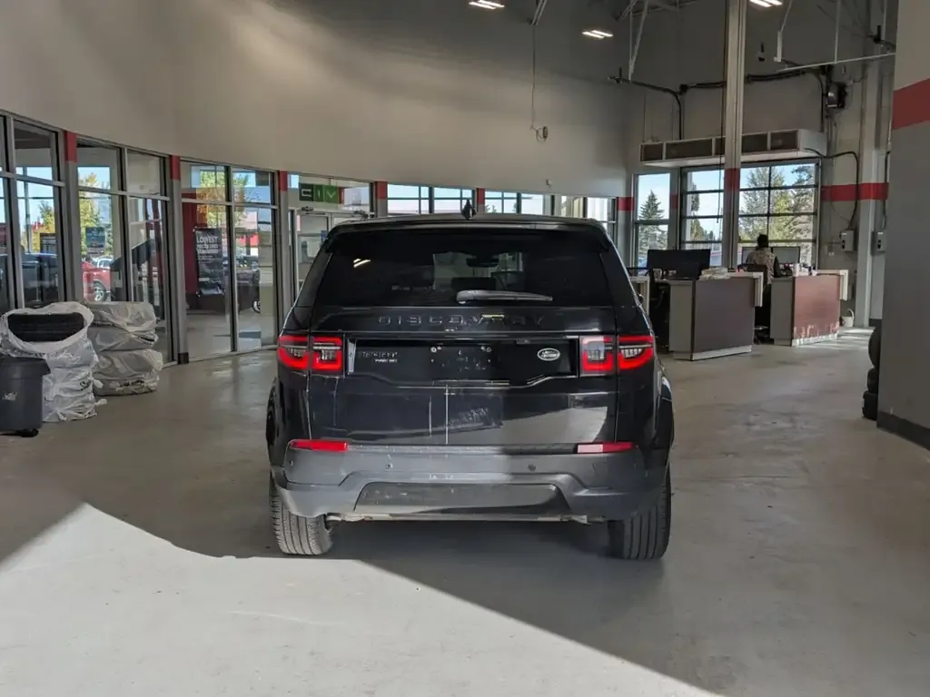 Land Rover Discovery Sport 2020 photo 4
