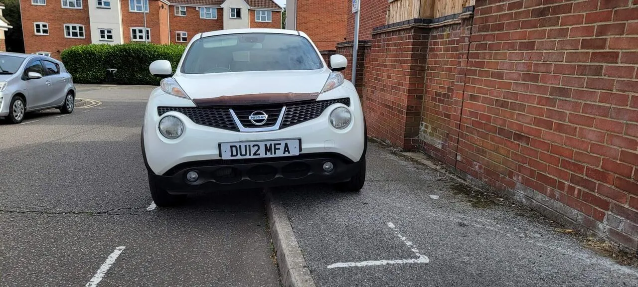 Nissan Juke 2012 photo 4