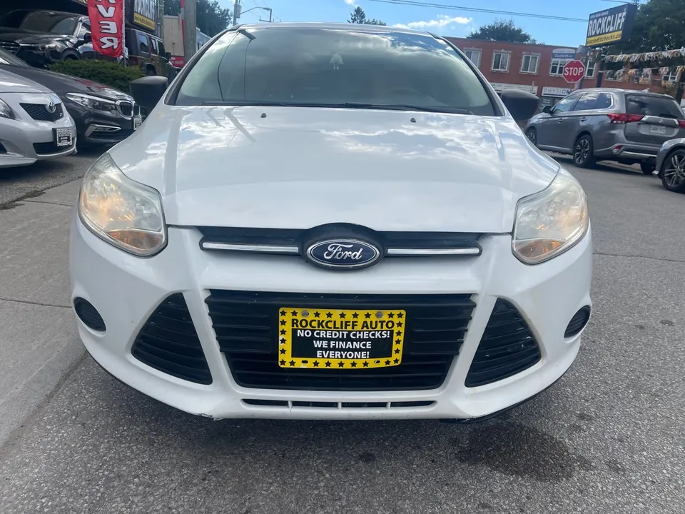 Ford Focus 2014 photo 2