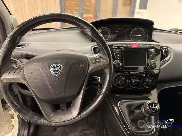 Lancia Ypsilon 2016 photo 5