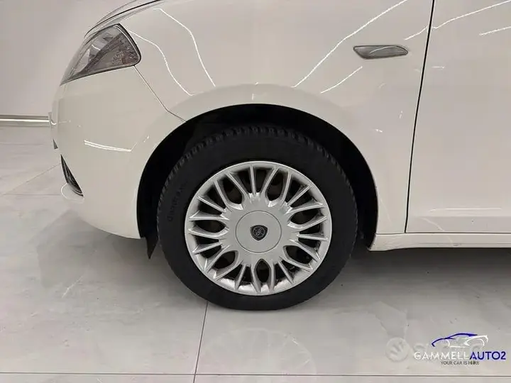 Lancia Ypsilon 2016 photo 4