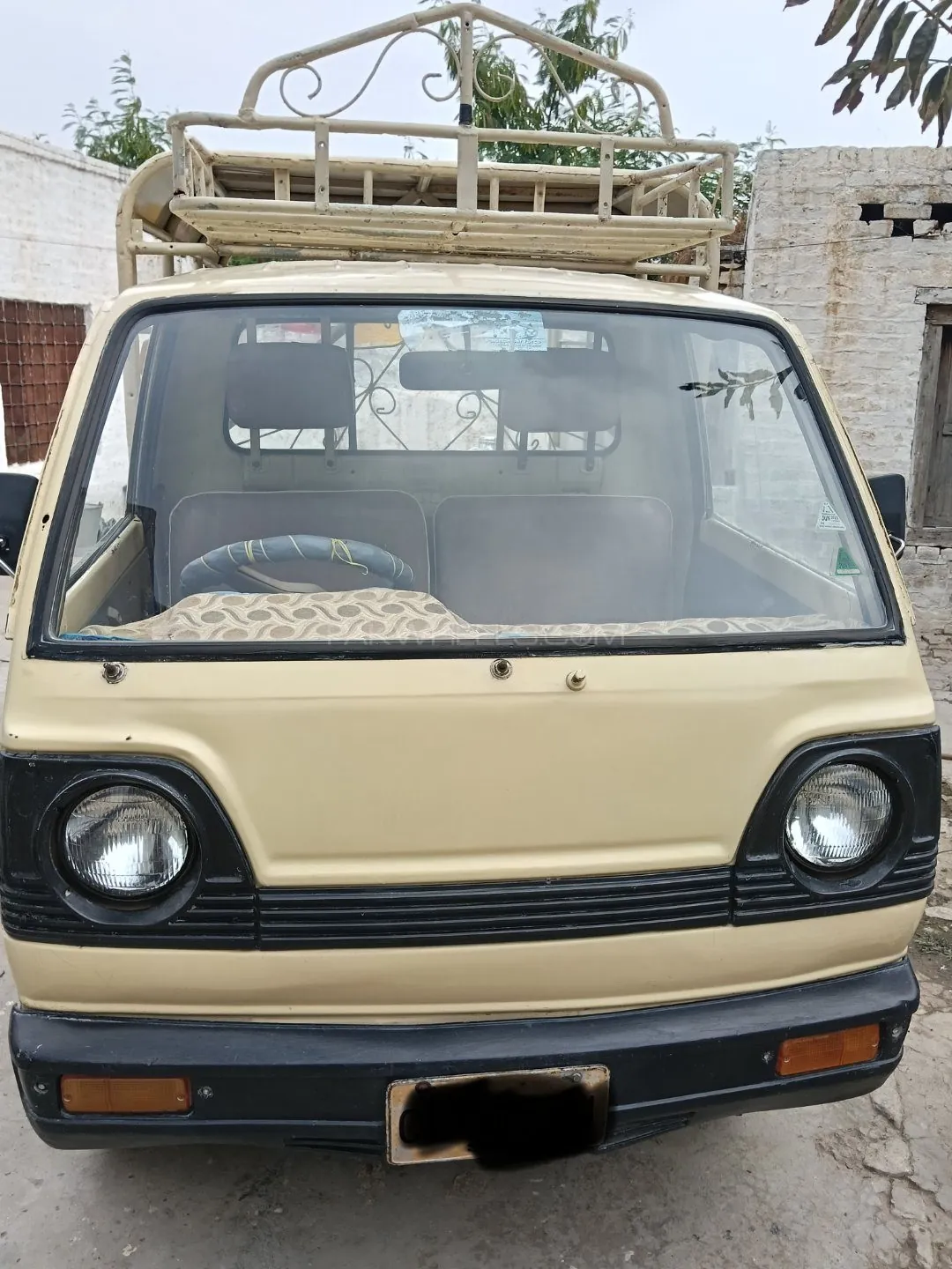 Suzuki Ravi