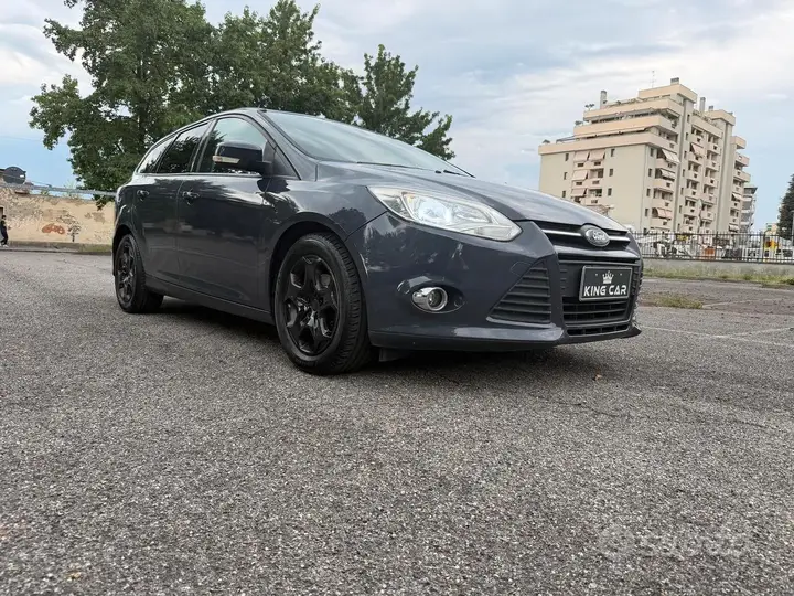 Ford Focus 2014 photo 2