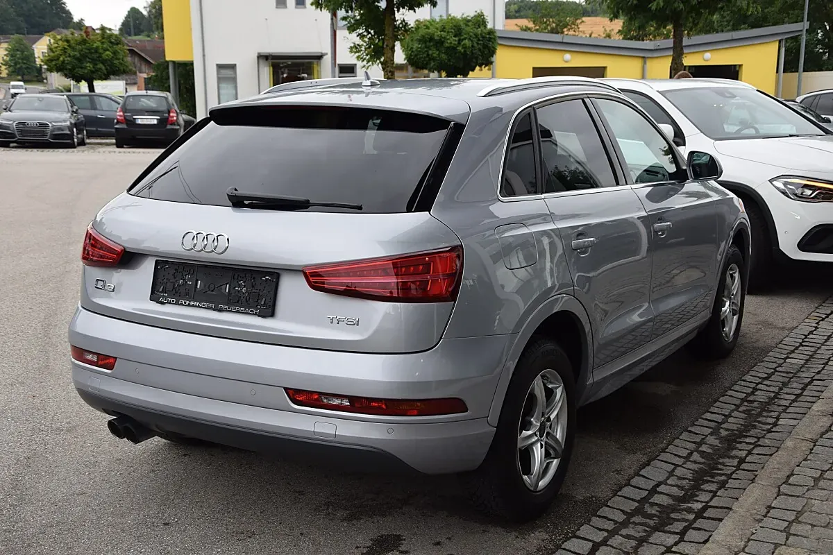 Audi Q3 2018 photo 3