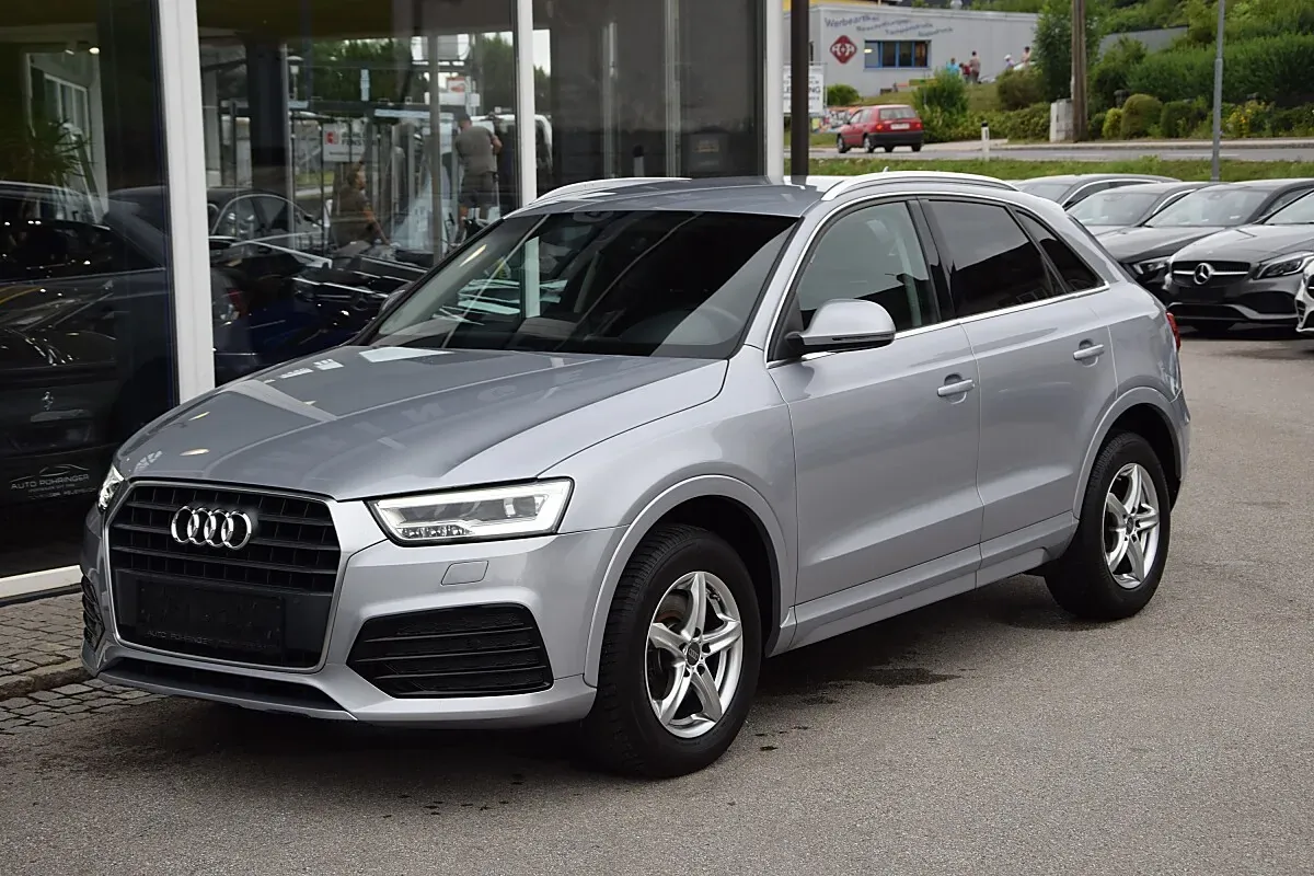 Audi Q3 2018 photo 2