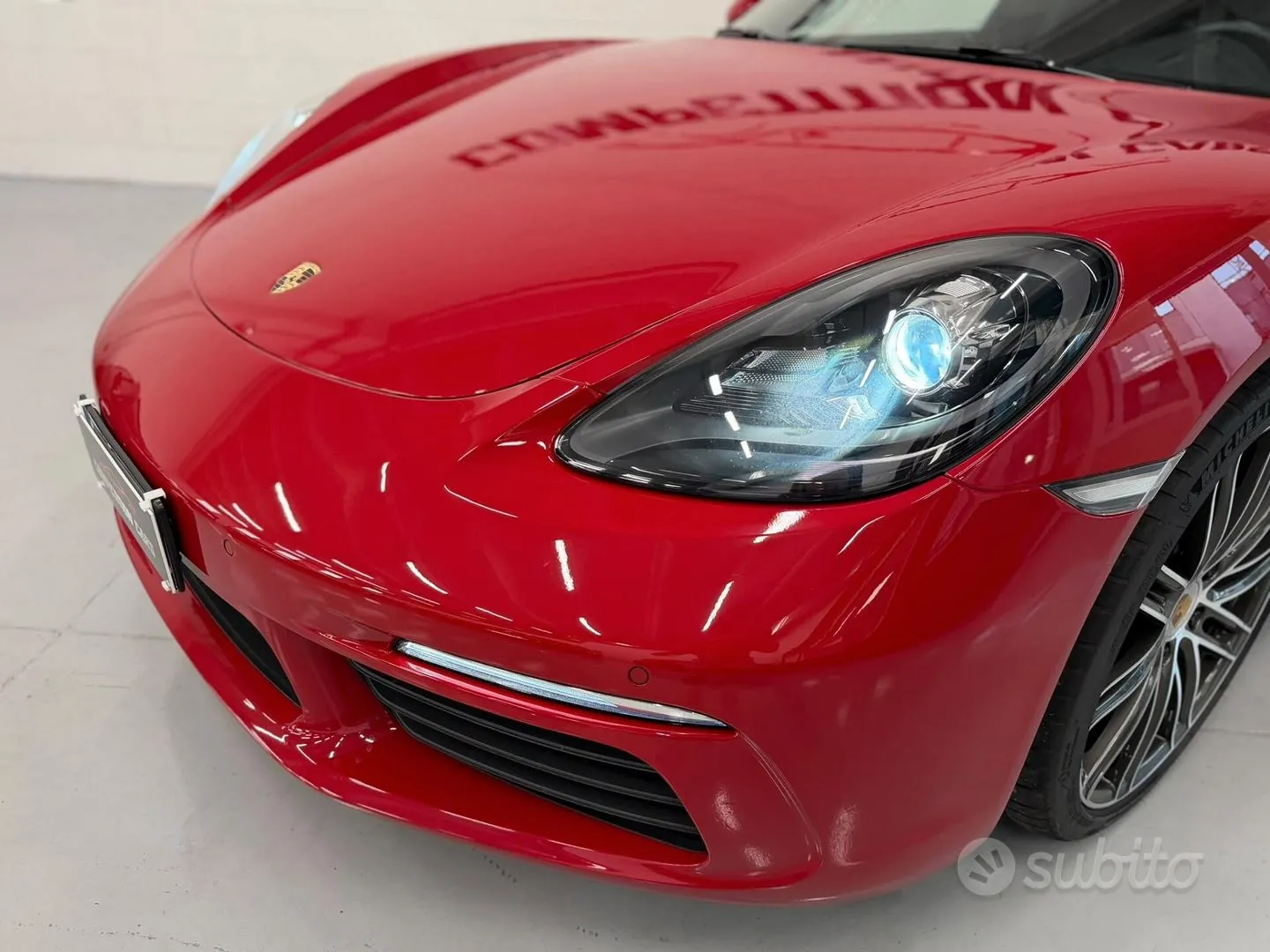 Porsche Cayman 2018 photo 2