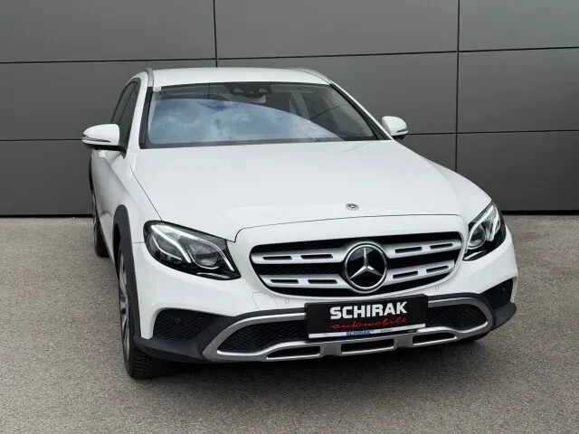 Mercedes-Benz E-Class 2018 photo 3