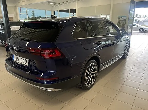 Volkswagen Golf I 2023 photo 5