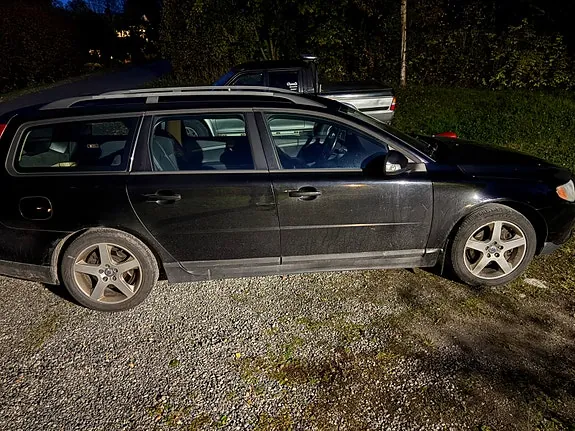 Volvo V70 2009 photo 3