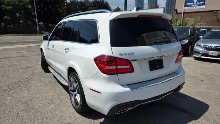 Mercedes-Benz Gls 2017 photo 3
