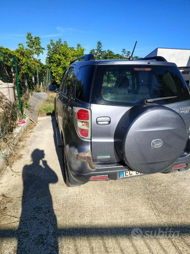 Daihatsu Terios 2010 photo 3