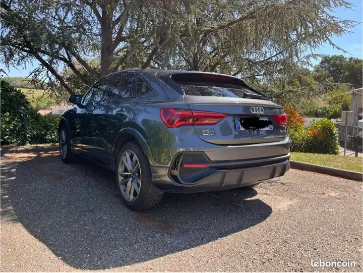 Audi Q3 2020 photo 2