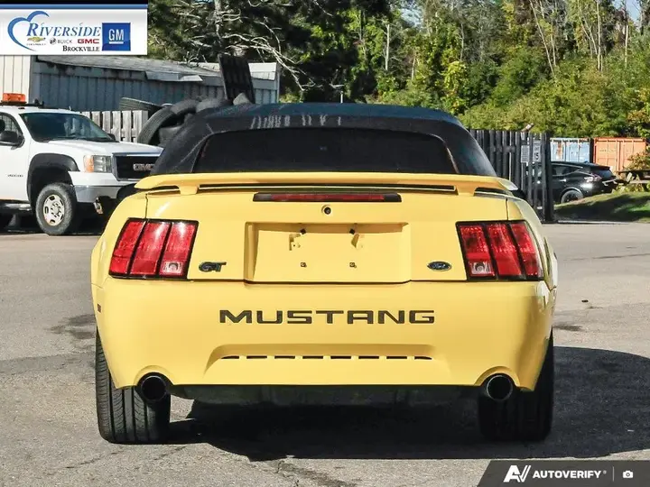 Ford Mustang 2001 photo 5