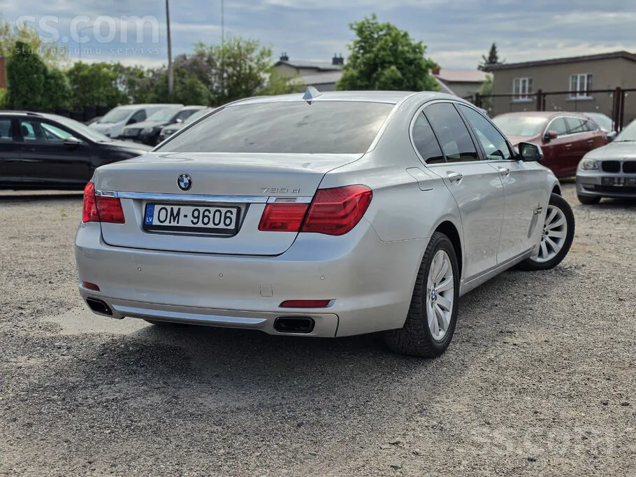 BMW 730D 2009 photo 2