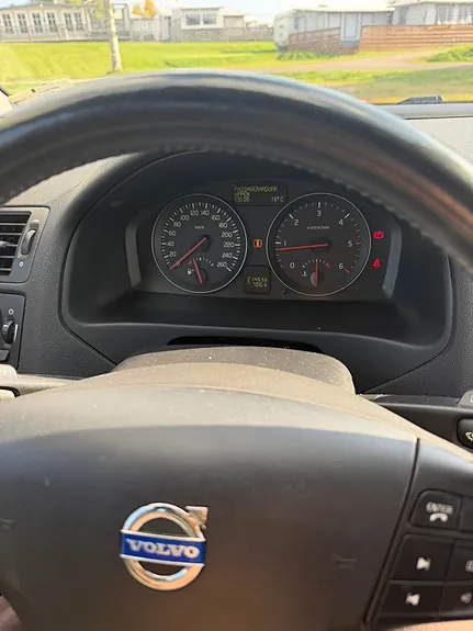 Volvo V50 2011 photo 4