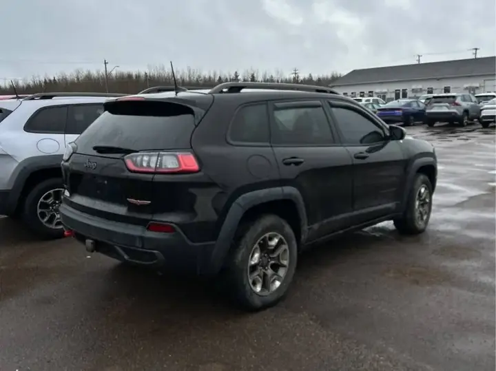 Jeep Cherokee 2019 photo 3