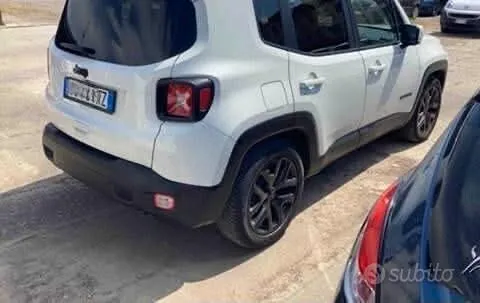 Jeep Renegade 2022 photo 2