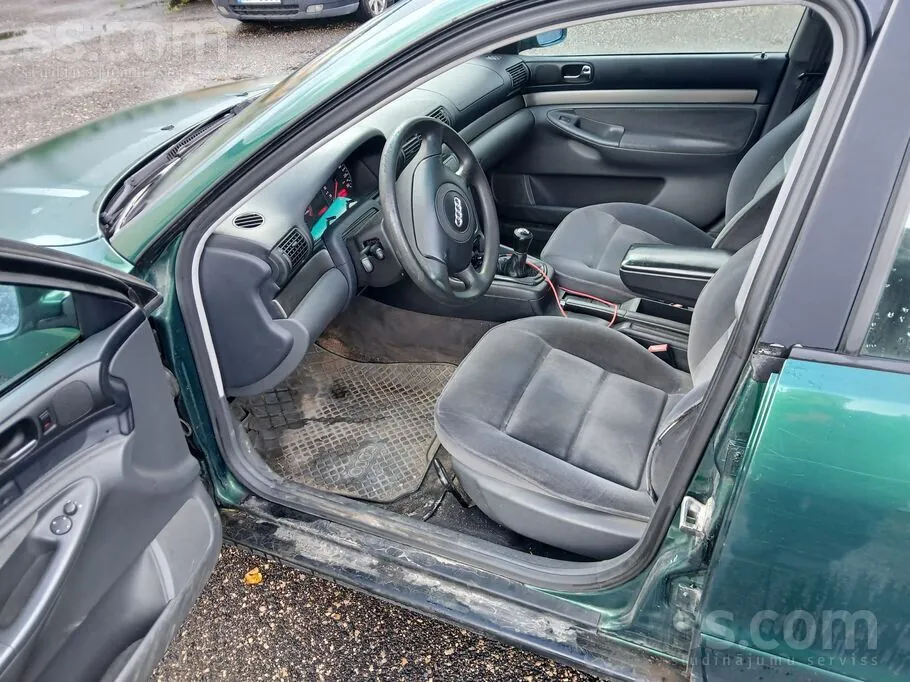 Audi A4 1998 photo 4
