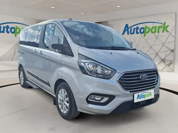 Ford Tourneo Custom 2020 photo 2