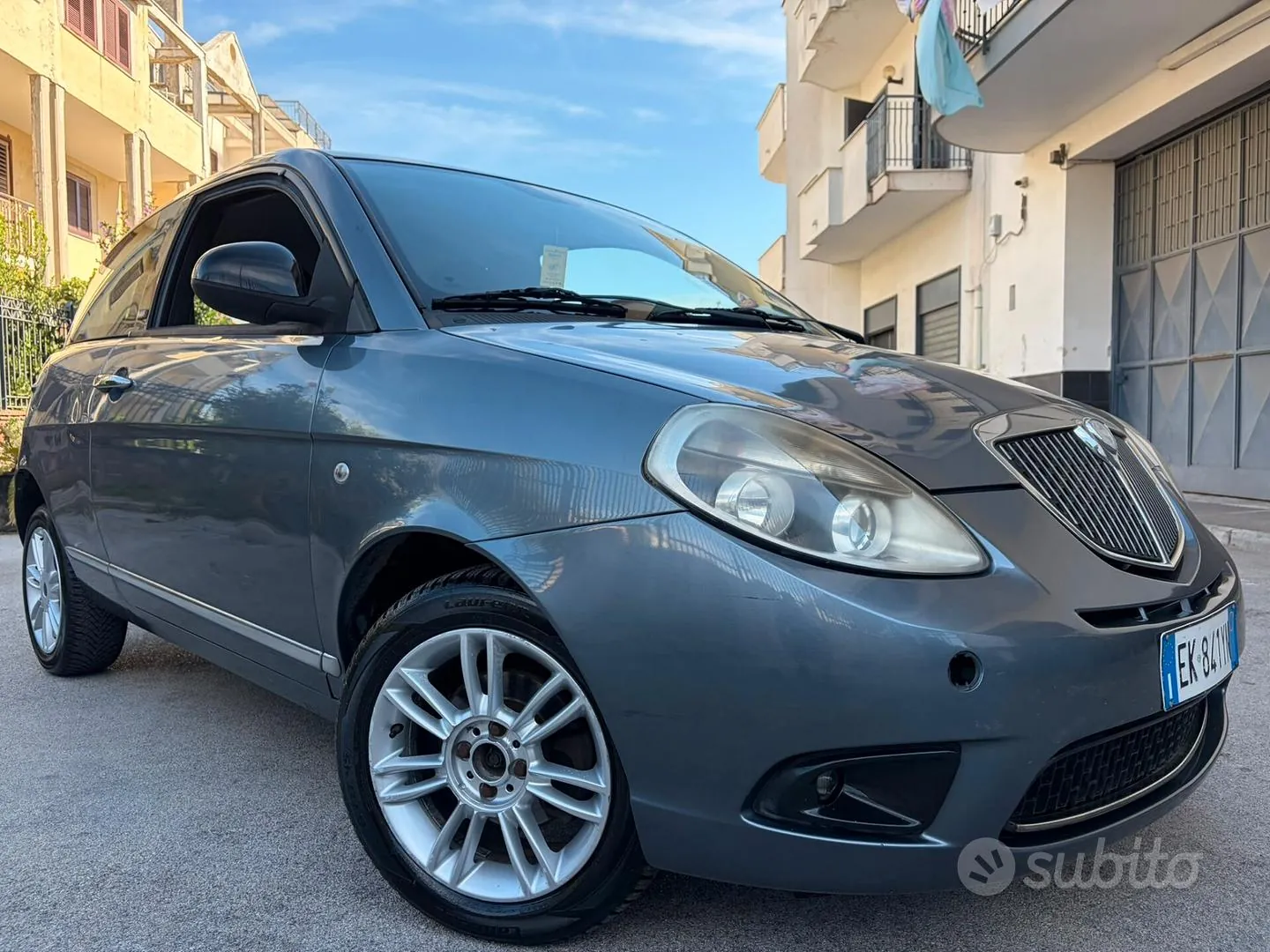 Lancia Ypsilon