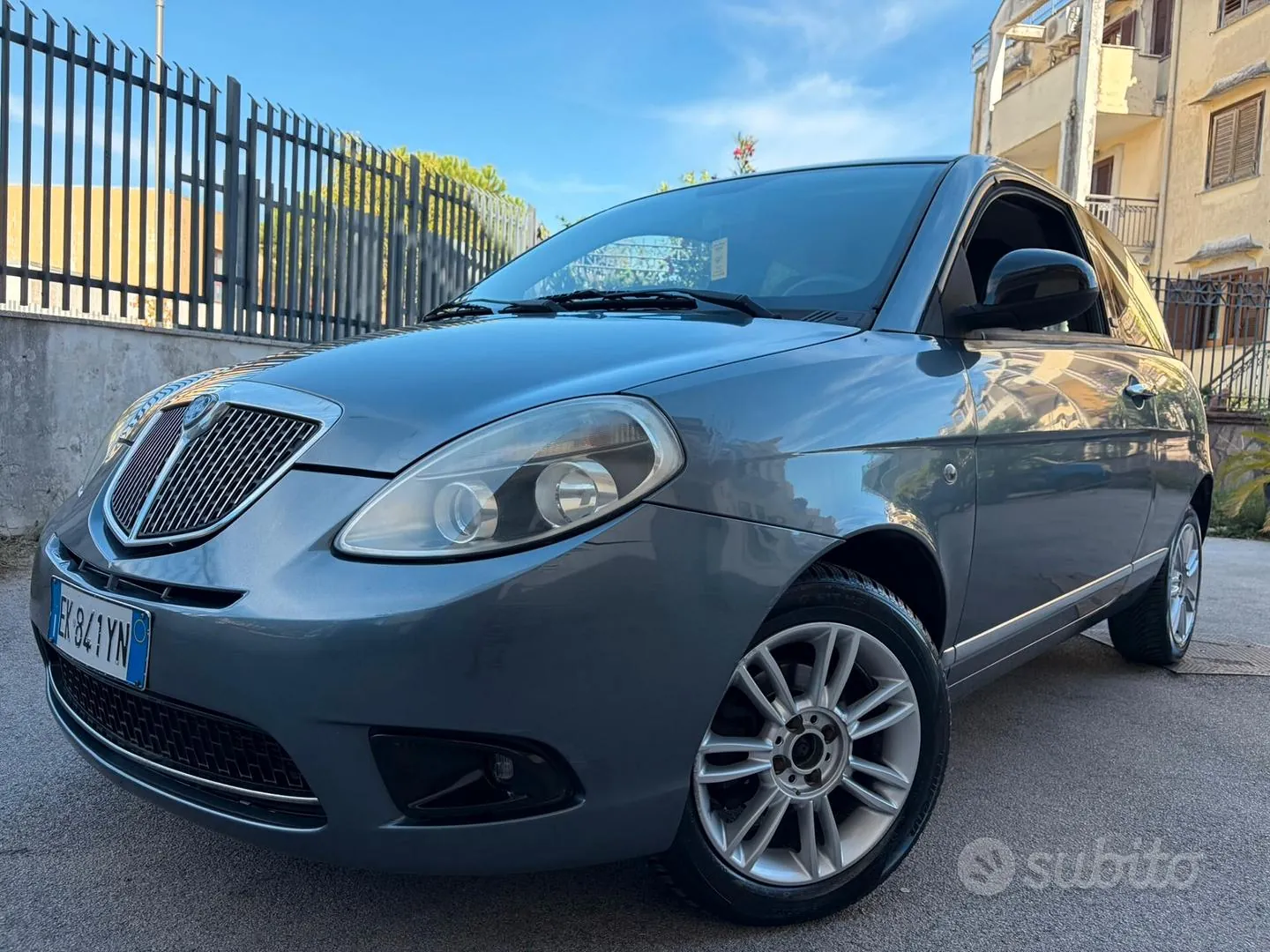 Lancia Ypsilon