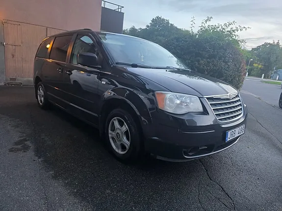Chrysler Grand Voyager 2009 photo 2