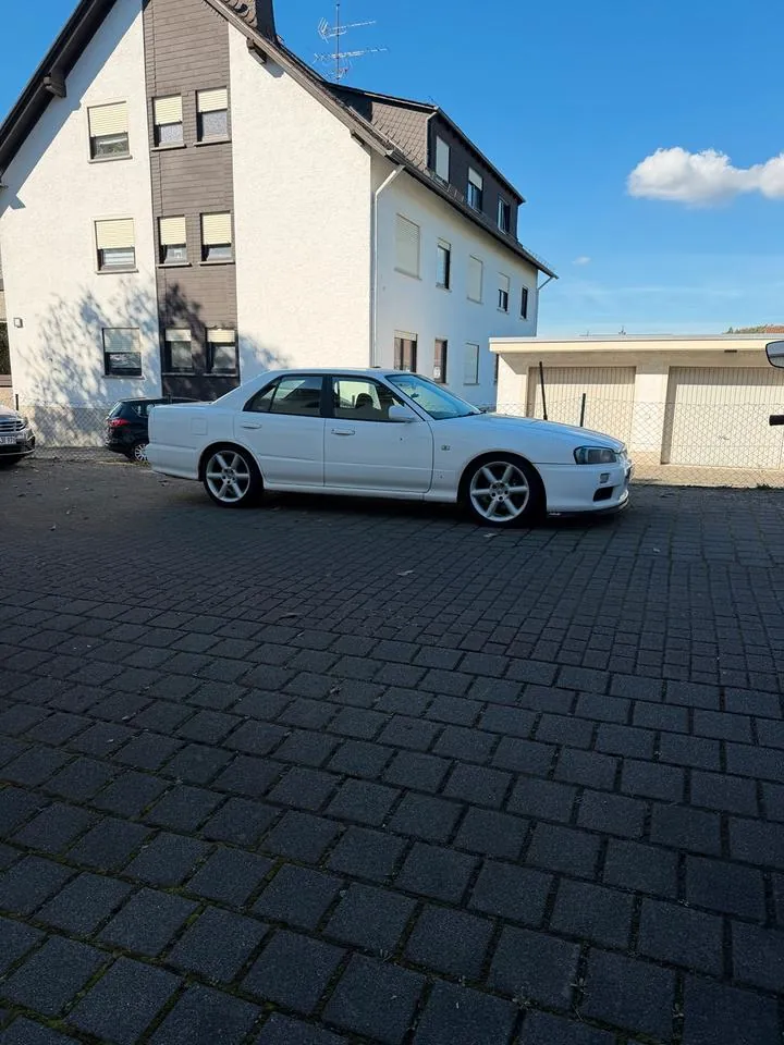 Nissan Skyline