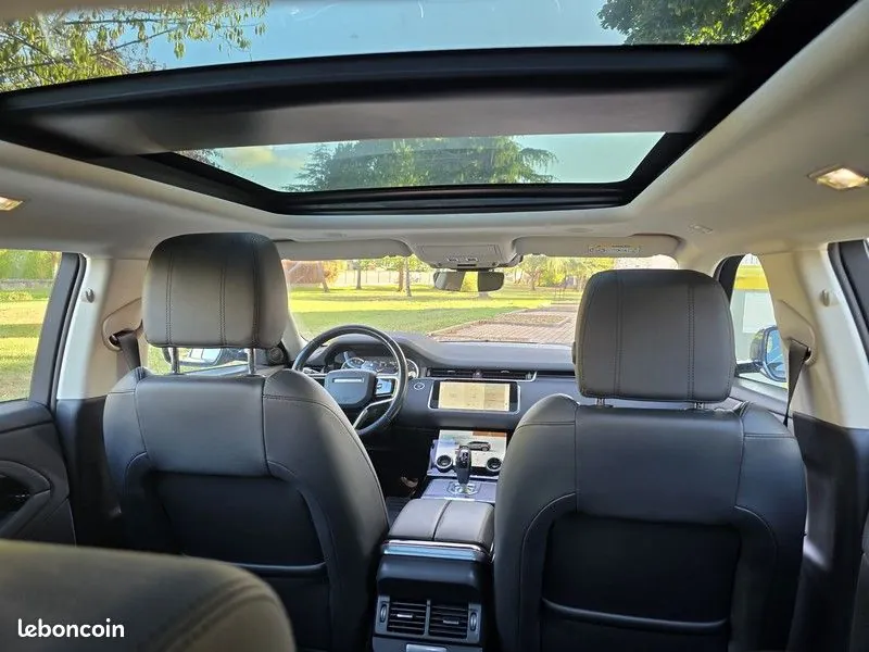 Land Rover Range Rover Evoque 2021 photo 2