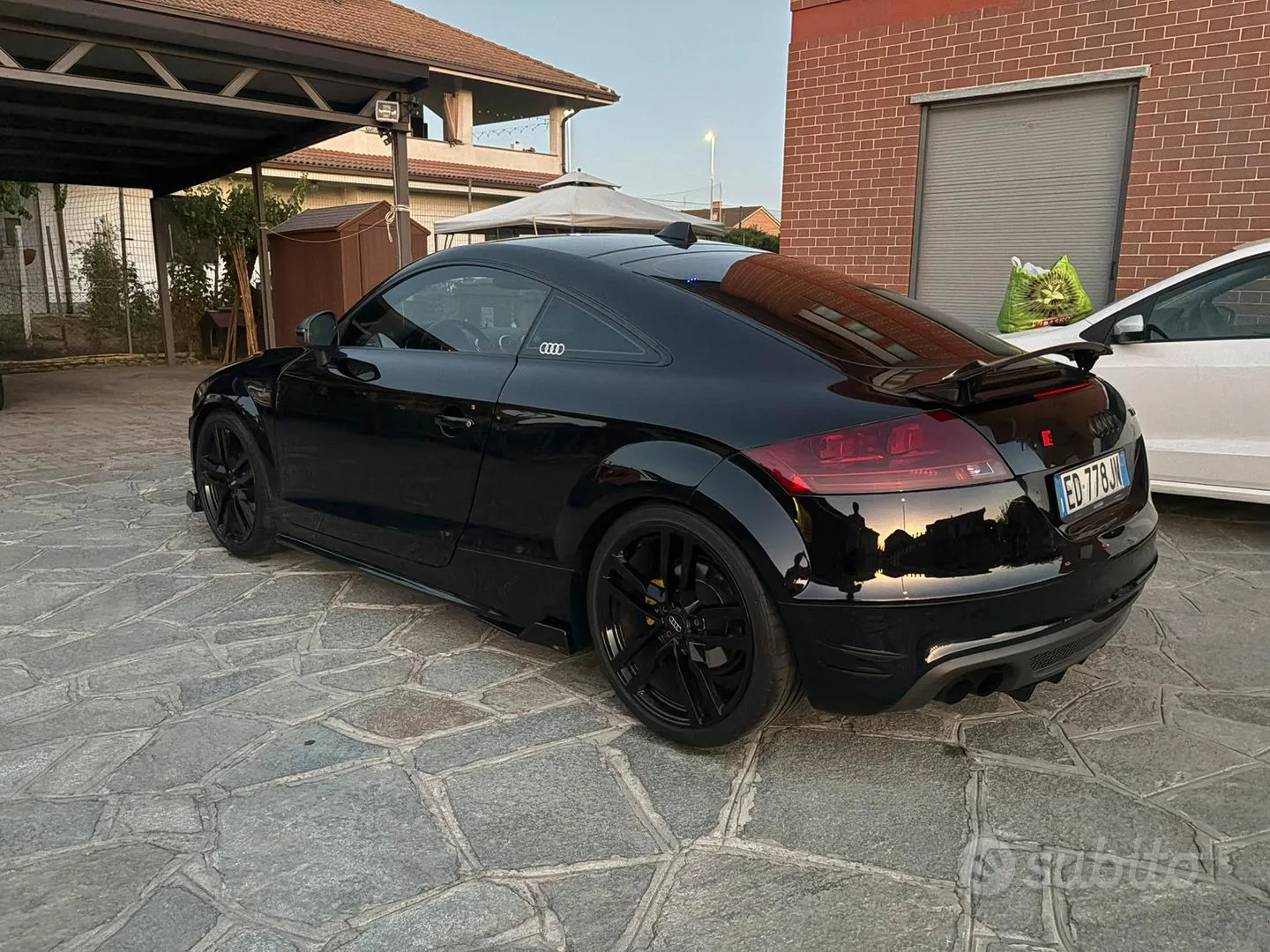 Audi Tt 2010 photo 3