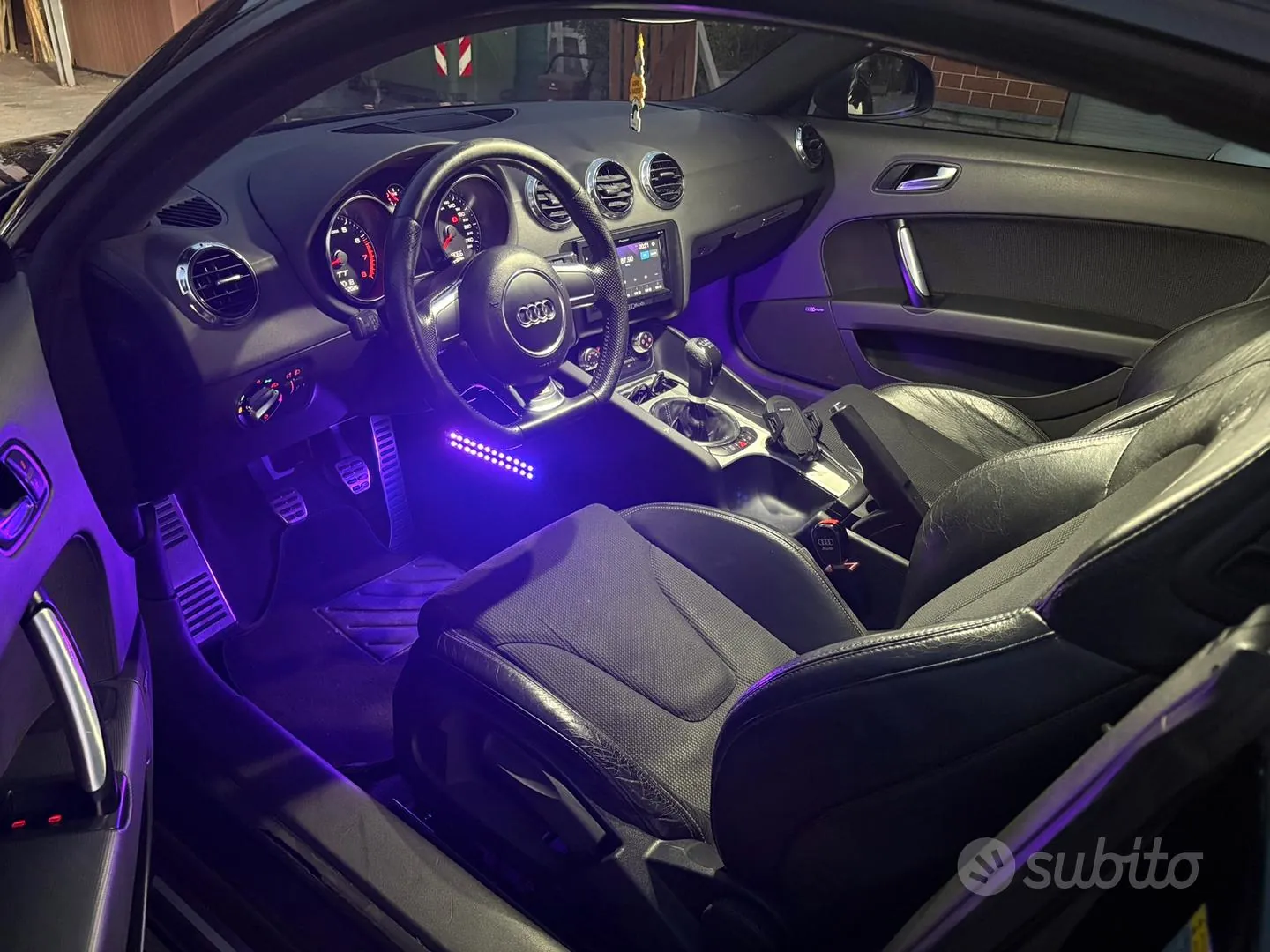 Audi Tt 2010 photo 4