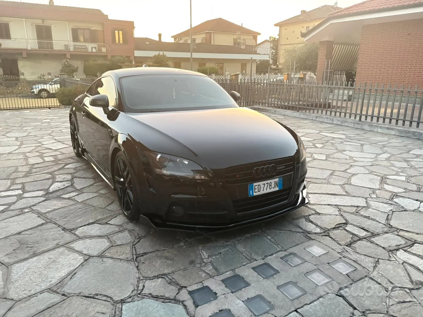 Audi Tt 2010 photo 2