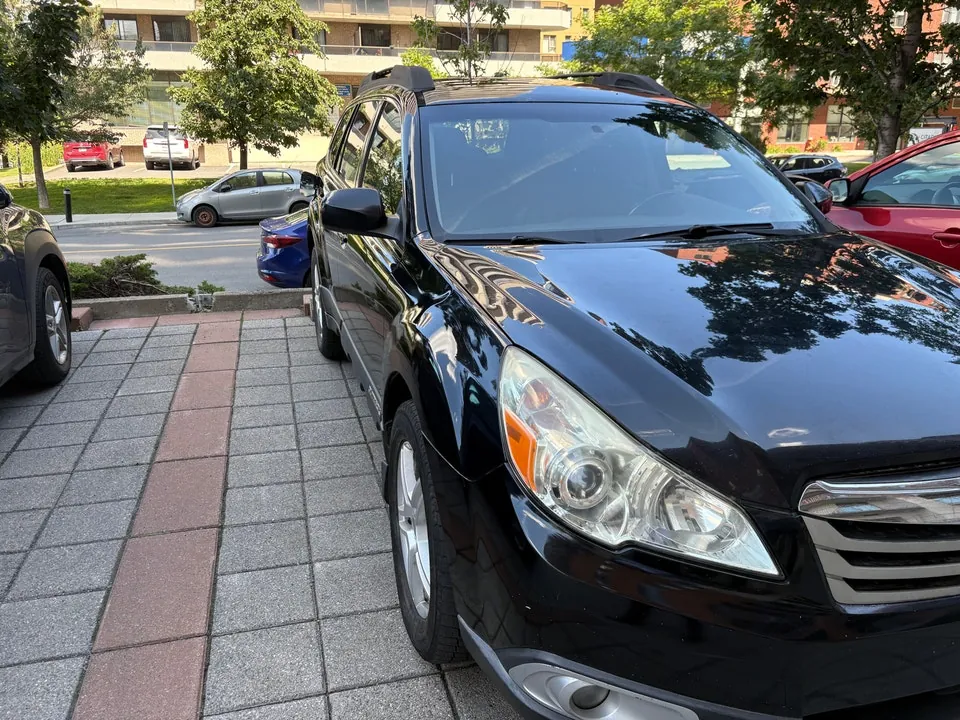 Subaru Outback 2010 photo 4