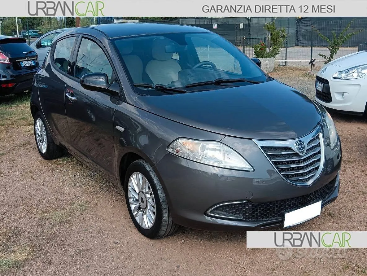 Lancia Ypsilon