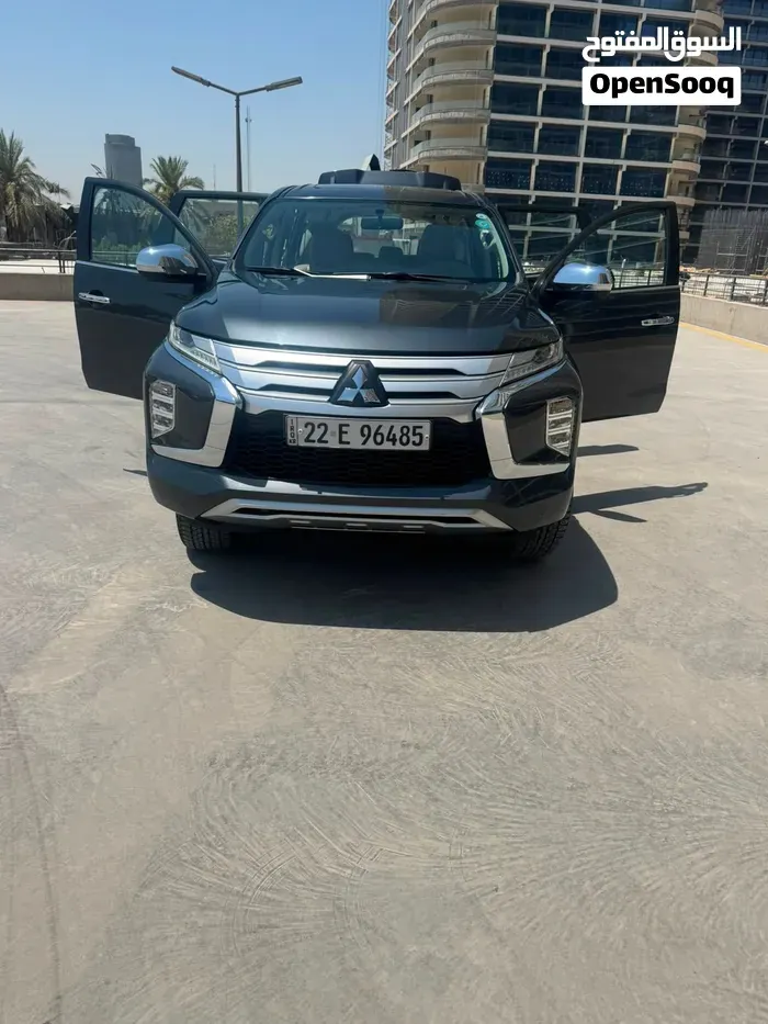 Mitsubishi Montero Sport 2023 photo 5