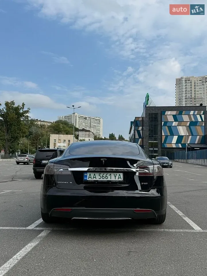Tesla Model S 2013 photo 5