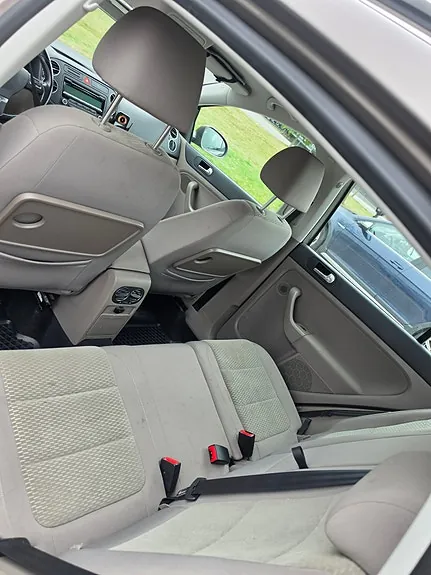 Volkswagen Golf Plus 2010 photo 2