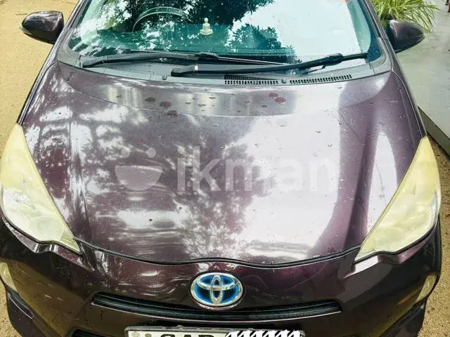 Toyota Aqua 2014 photo 2