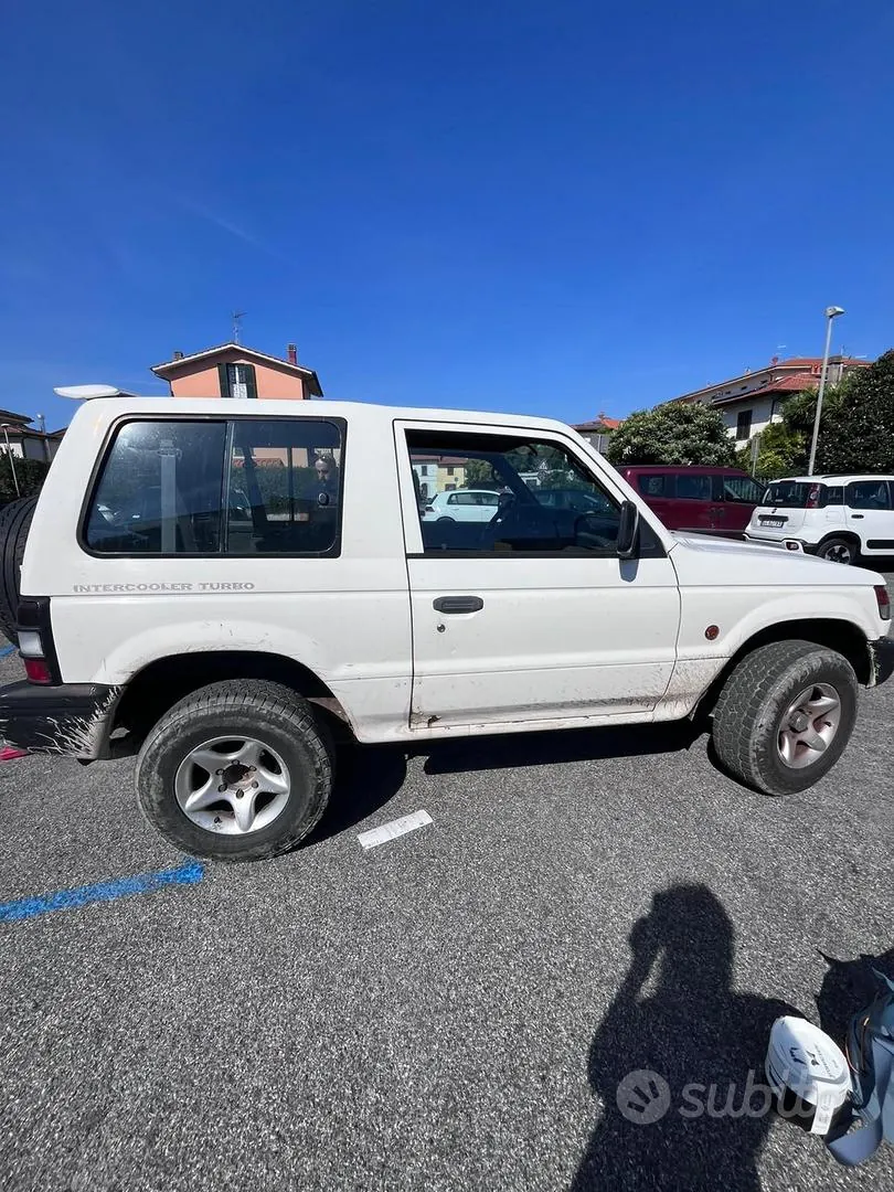 Mitsubishi Pajero 1999 photo 4