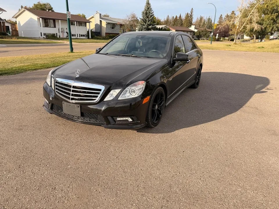Mercedes-Benz E-Class 2012 photo 2
