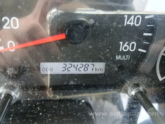 Isuzu Elf 2021 photo 3