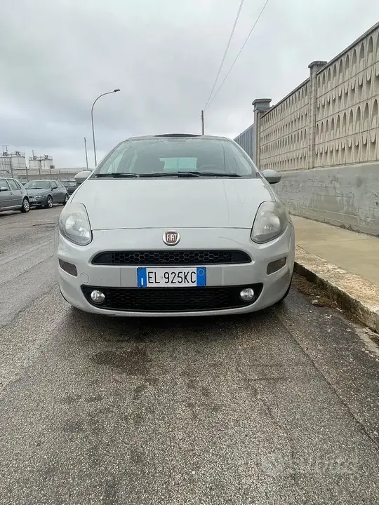 Fiat Punto 2012 photo 5
