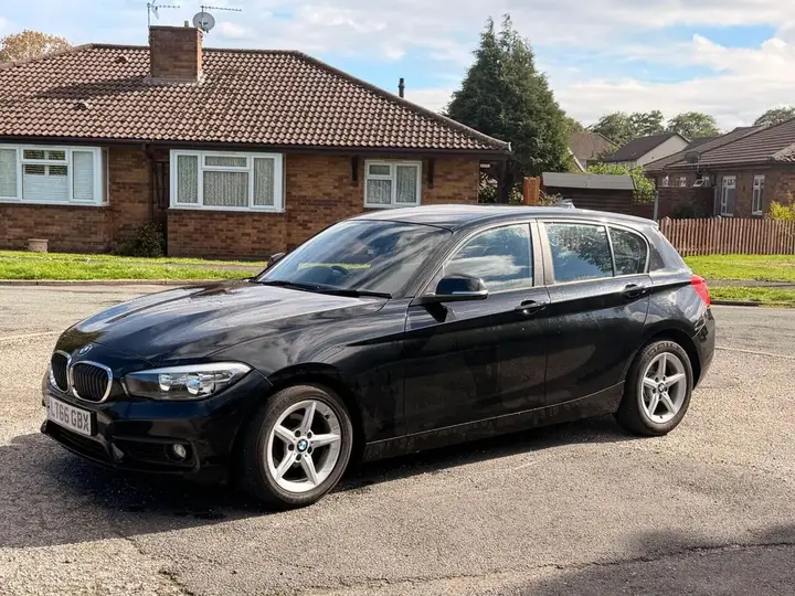 BMW 1 Series 2016 photo 2