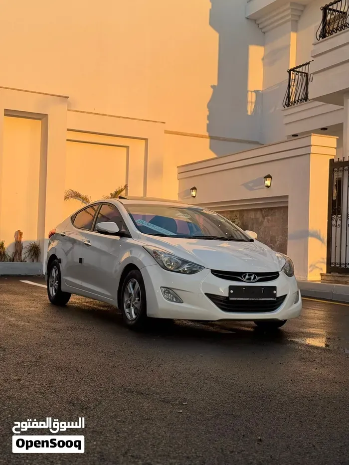 Hyundai Elantra 2011 photo 3