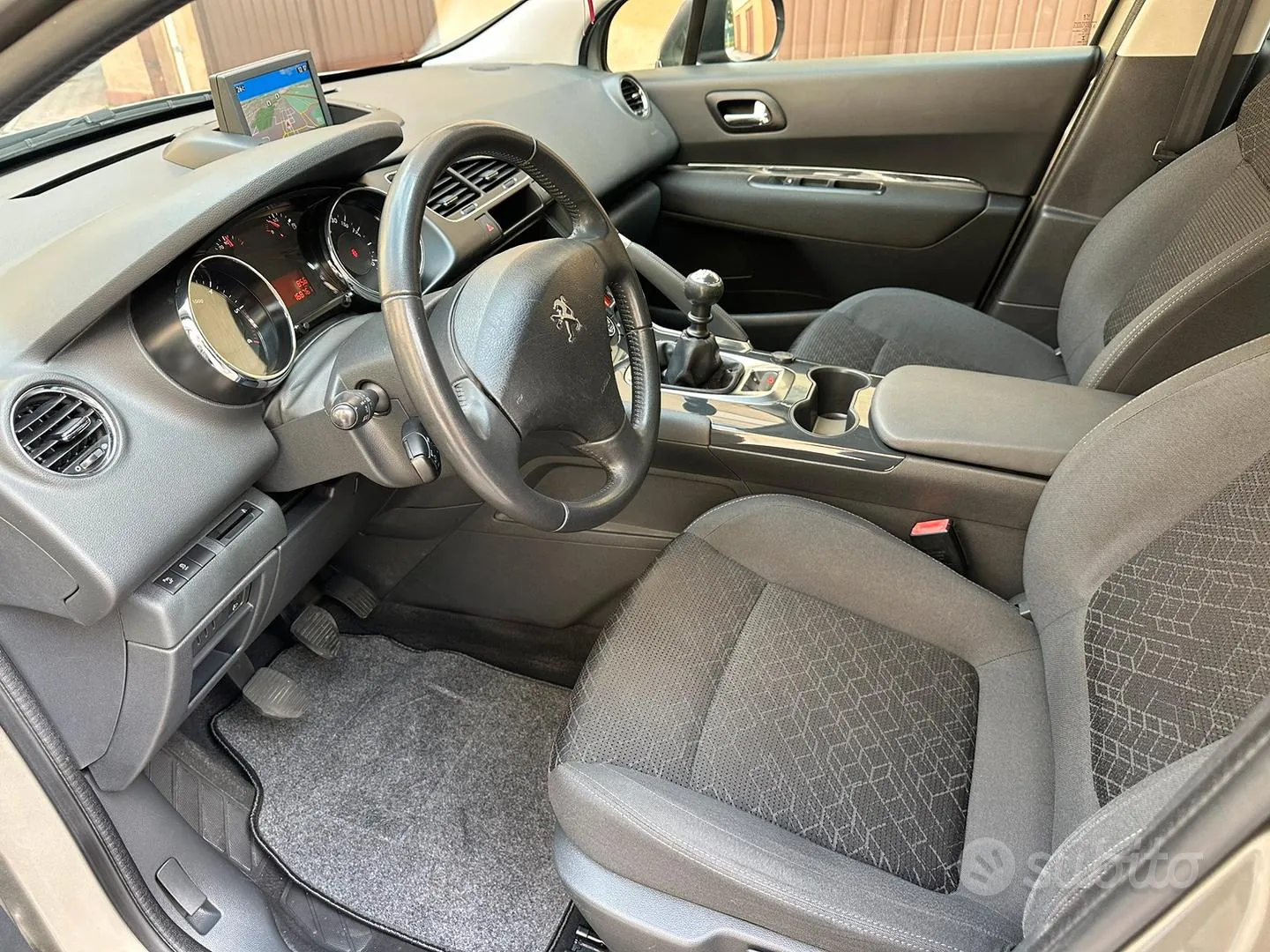 Peugeot 3008 2015 photo 5