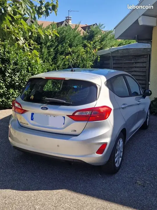 Ford Fiesta 2018 photo 2