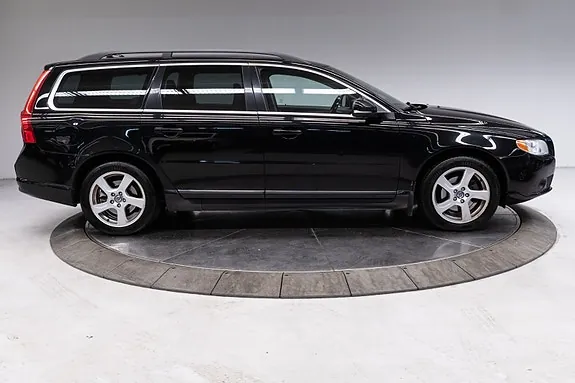 Volvo V70 2012 photo 5