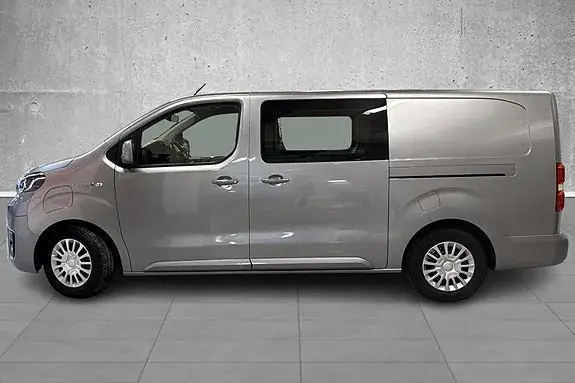 Toyota Proace 2023 photo 2